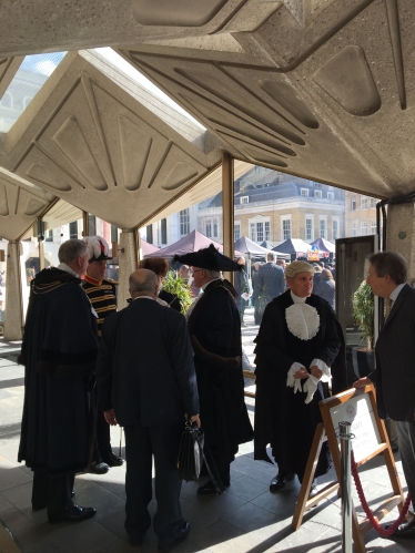 The Lord Mayor readies for Common Council